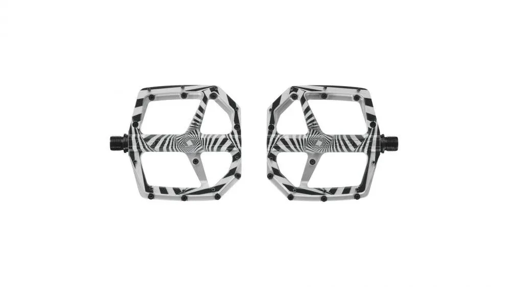 Bestpreis LOOK Trail Roc Plus Signature Series Thomas Genon - silber-schwarz MTB-Flachpedale, geschmiedetes Aluminium, 10 Pins, CrMo-Achse