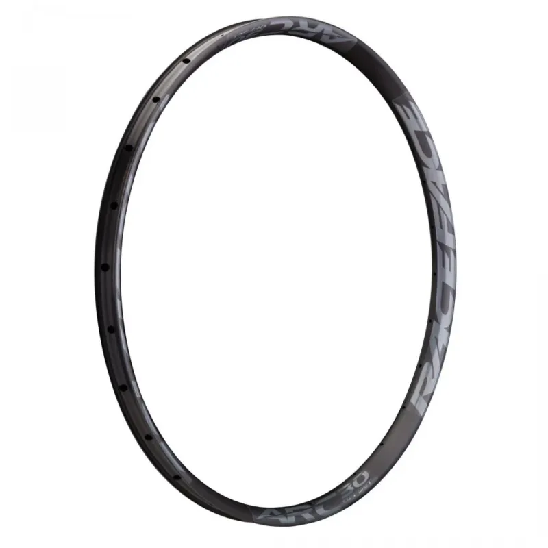 Race Face Arc Offset Felge 29", 32 Loch, 30 mm, schwarz - moderne Trail-Performance Highlight