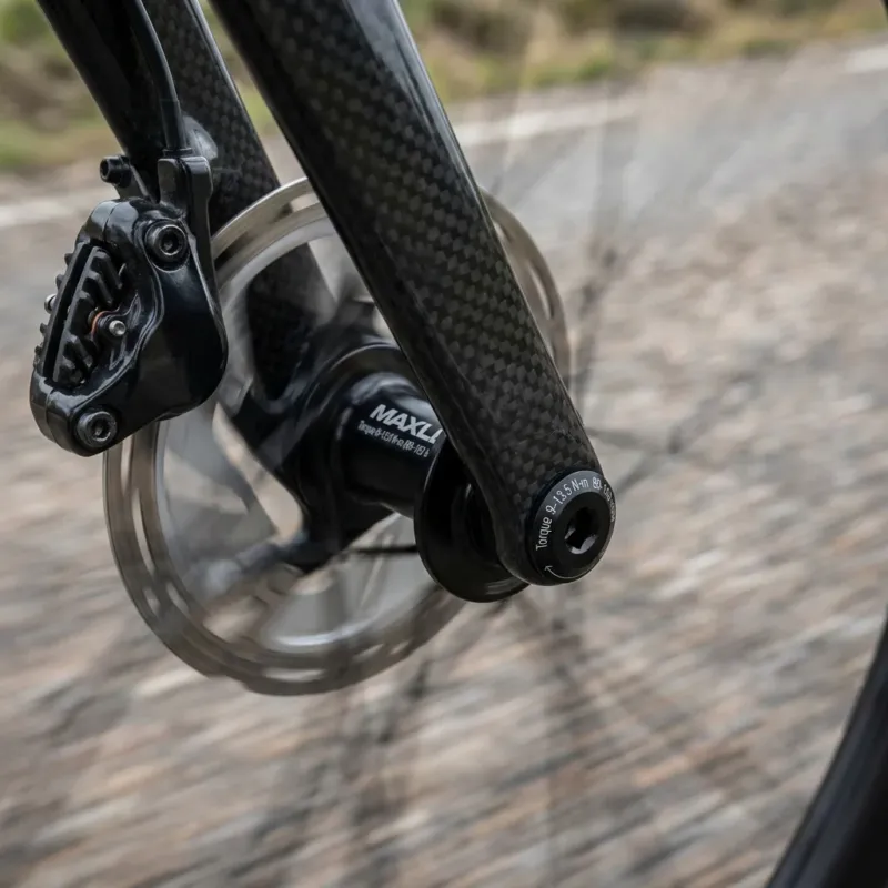 Meistverkauft RockShox Maxle Stealth Road 12 mm Steckachse 12x100 - leichte, steife Verbindung