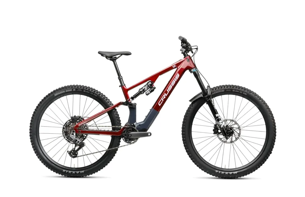 Crussis e-Full 12.11 600 red/black 2026 - S Preisknaller