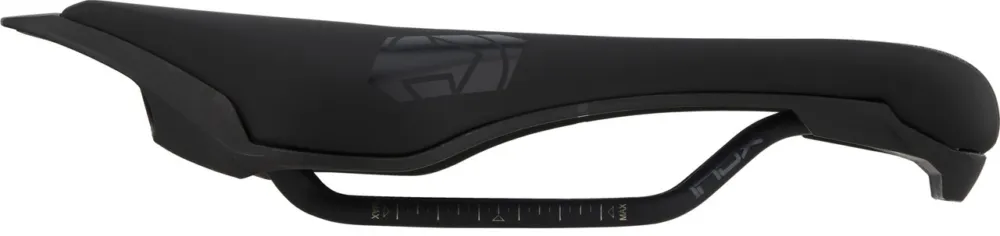 Rabatt PRO Stealth Aero Sattel - schwarz | 255 mm | 132 mm