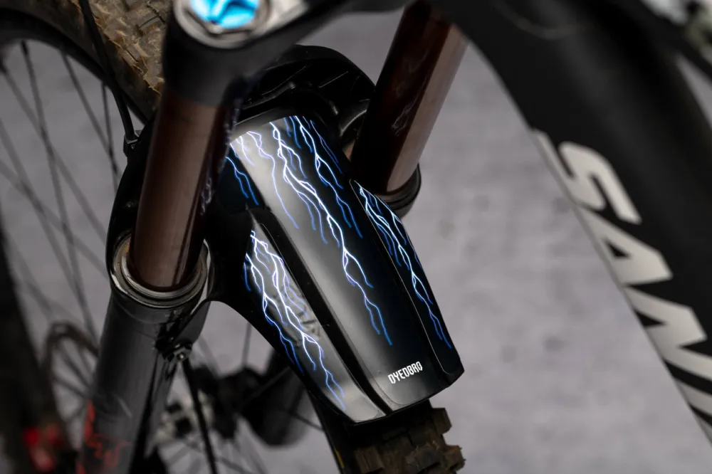 DYEDBRO Decal Kit für Fox Racing Shox 36 / 38 Mudguard - lightning Abverkauf